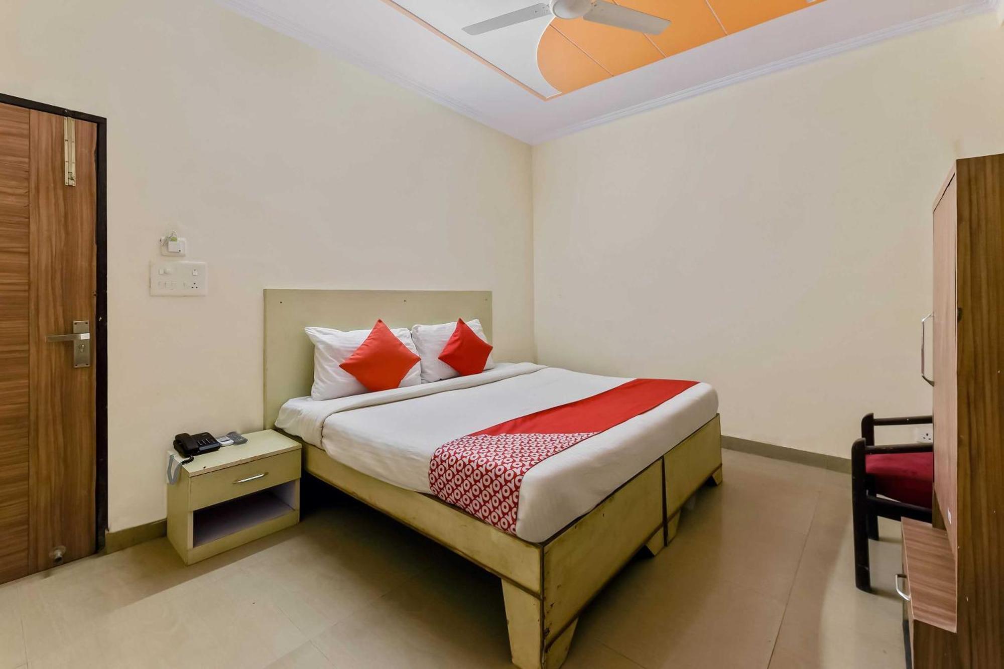 Blossom Suites Bangalore Extérieur photo